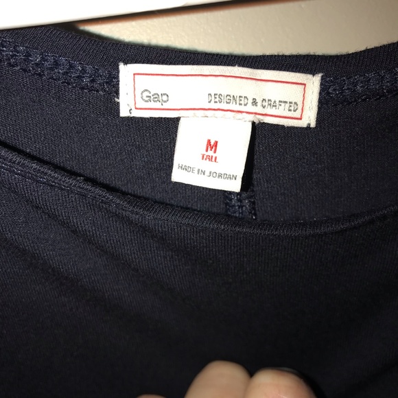 GAP navy wide neck tee - Picture 3 of 5